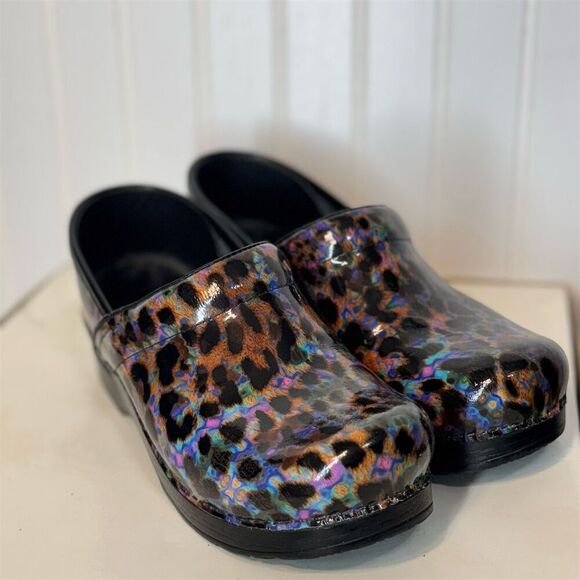 Dansko Professional Leopard Iridescent Patent Leather Clogs Sz 39 Euro US 8.5-9 - Picture 4 of 10